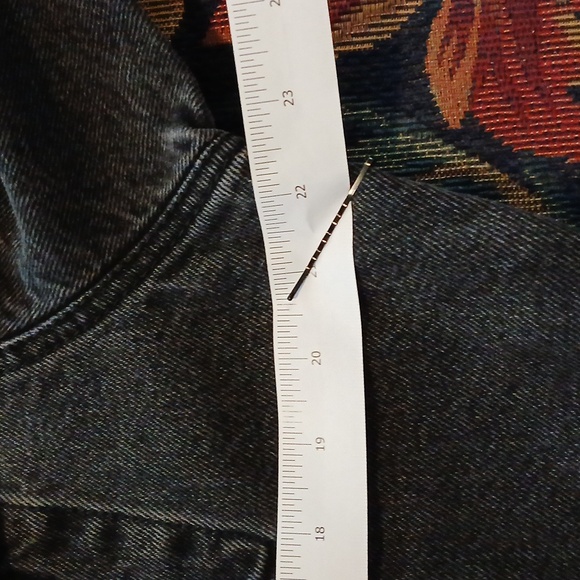 Guess Charcoal Cropped Denim Jacket - Picture 8 of 10